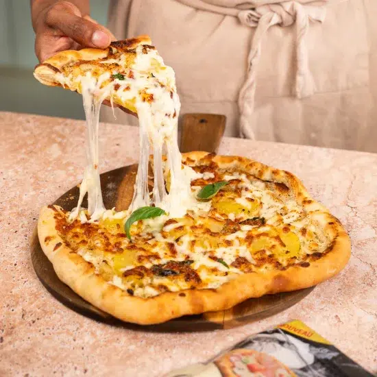 pizza-pommes-de-terre-mozzarella-cantadora